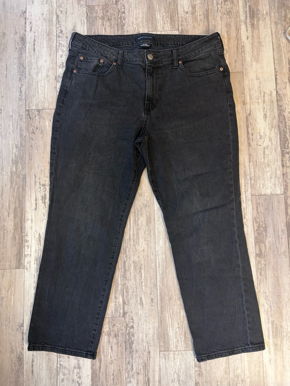 Aeropostale Mid Rise Ankle Length Straight Leg Jeans Size 18